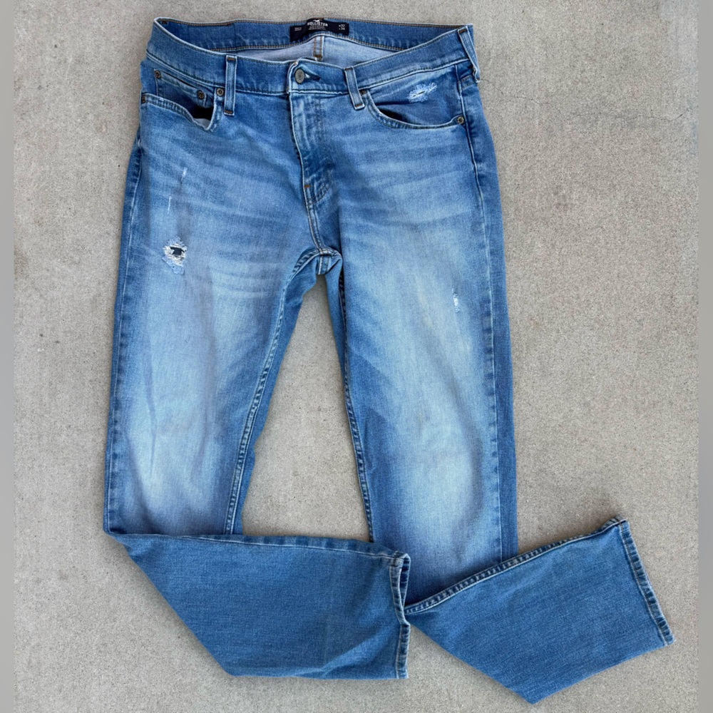 Hollister Men’s Slim Straight Jeans (Size 32W/34L)